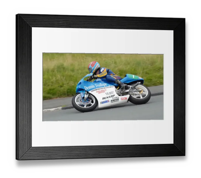 Framed Print : Paul Owen (Yamaha) 2010 Ultra Lightweight Manx Grand Prix Framed Print : Paul Owen (Yamaha) 2010 Ultra Lightweight Manx Grand Prix