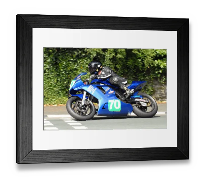Framed Print : Nigel Howard (Suzuki) 2010 Ultra Lightweight Manx Grand Prix Framed Print : Nigel Howard (Suzuki) 2010 Ultra Lightweight Manx Grand Prix