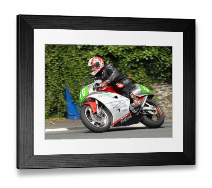 Framed Print : Steve Fletcher (Yamaha) 2010 Lightweight Manx Grand Prix Framed Print : Steve Fletcher (Yamaha) 2010 Lightweight Manx Grand Prix