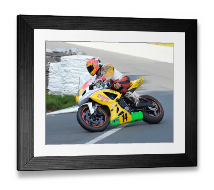 Framed Print : Trevor Ferguson (Suzuki) 2010 Senior Manx Grand Prix Framed Print : Trevor Ferguson (Suzuki) 2010 Senior Manx Grand Prix