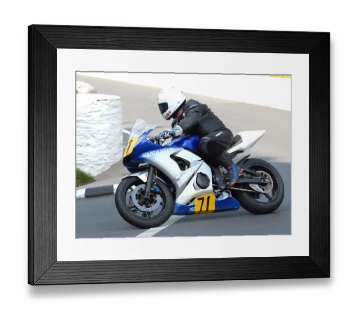 Framed Print : Bill Rice (Yamaha) 2010 Senior Manx Grand Prix Framed Print : Bill Rice (Yamaha) 2010 Senior Manx Grand Prix