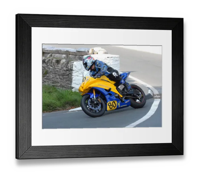 Framed Print : Steven Blackley (Yamaha) 2010 Senior Manx Grand Prix Framed Print : Steven Blackley (Yamaha) 2010 Senior Manx Grand Prix