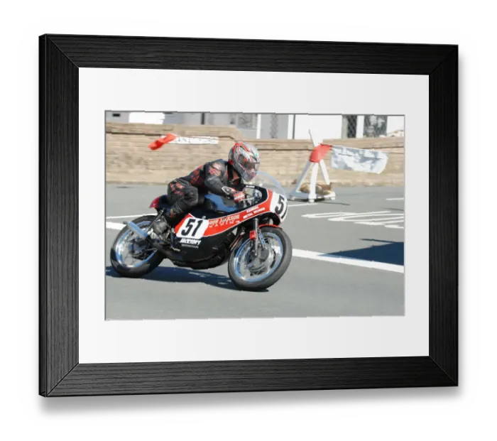 Framed Print : Tom Jackson (Suzuki) 2010 Lightweight Classic Manx Grand Prix Framed Print : Tom Jackson (Suzuki) 2010 Lightweight Classic Manx Grand Prix