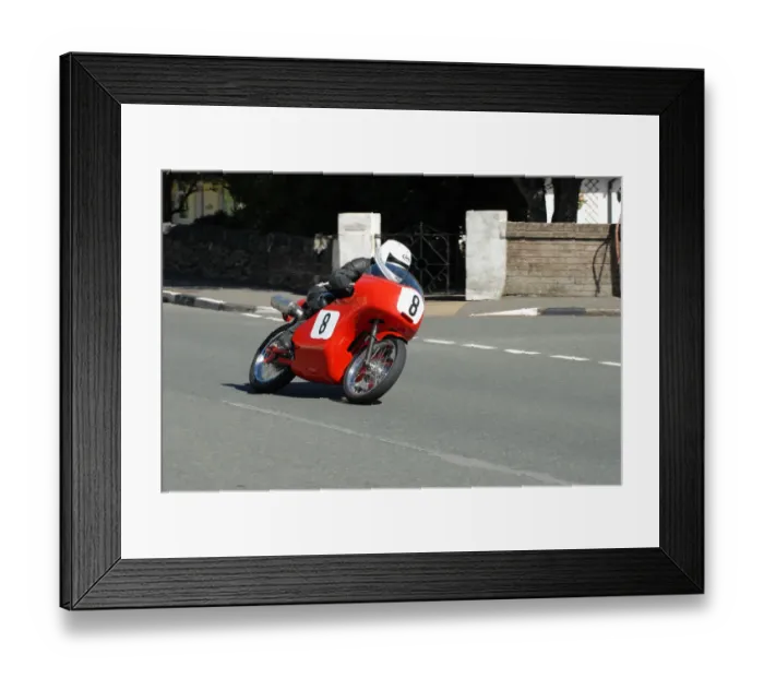 Framed Print : Doug Snow (Ducati) 2010 Junior Classic Manx Grand Prix
