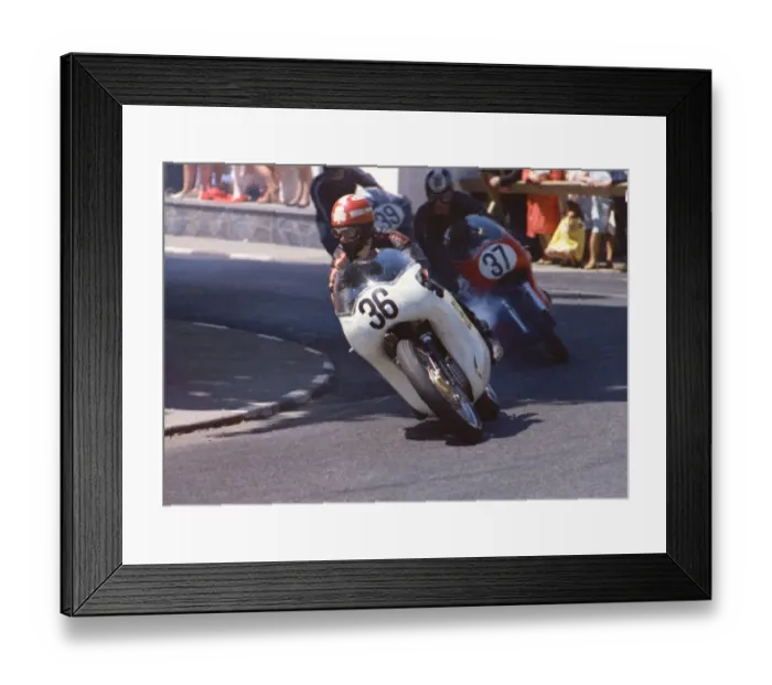 Framed Print : Rod Gould (Norton) 1968 Senior TT Framed Print : Rod Gould (Norton) 1968 Senior TT