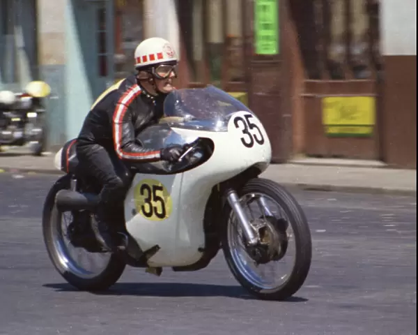 Barry Randle (Norton) 1968 Senior TT