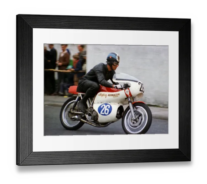 Framed Print : Steve Jolly (Higley Aermacchi) 1968 Junior TT Framed Print : Steve Jolly (Higley Aermacchi) 1968 Junior TT