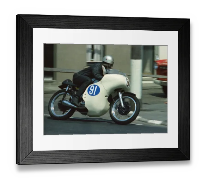 Framed Print : Jim Evans (Norton) 1967 Junior TT Framed Print : Jim Evans (Norton) 1967 Junior TT
