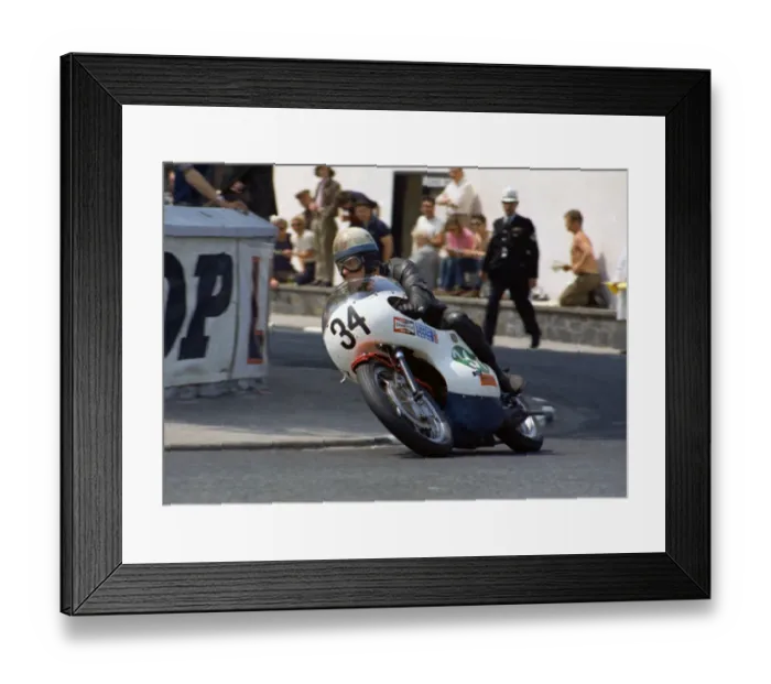 Framed Print : Stan Woods (Suzuki) 1970 Lightweight TT Framed Print : Stan Woods (Suzuki) 1970 Lightweight TT