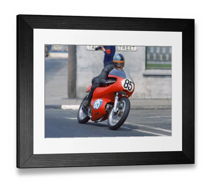 Framed Print : Derek Filler (Aermacchi Metisse) 1970 Junior TT Framed Print : Derek Filler (Aermacchi Metisse) 1970 Junior TT