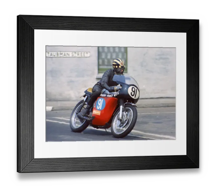 Framed Print : Ron Fursman (Norton) 1970 Junior TT Framed Print : Ron Fursman (Norton) 1970 Junior TT