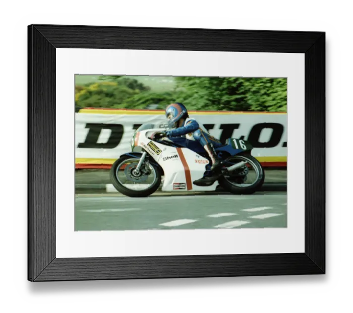 Framed Print : Kenny Blake (Yamaha) 1980 Junior TT Framed Print : Kenny Blake (Yamaha) 1980 Junior TT