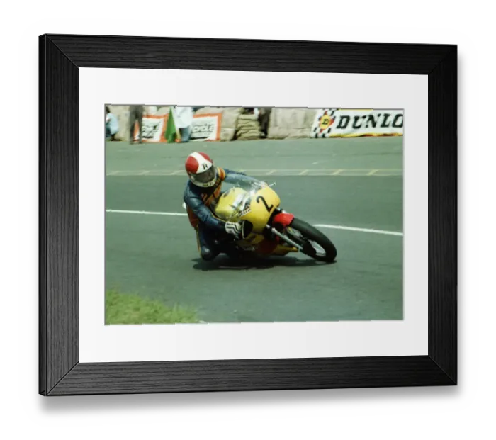 Framed Print : Tony Rutter (Yamaha) 1980 Senior TT Framed Print : Tony Rutter (Yamaha) 1980 Senior TT