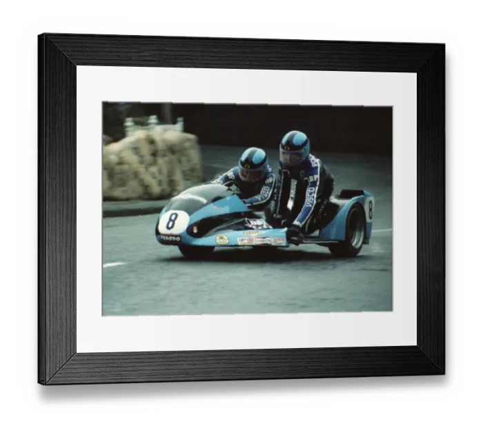 Framed Print : Trevor Ireson & Clive Pollington (Yamaha) 1980 Sidecar TT