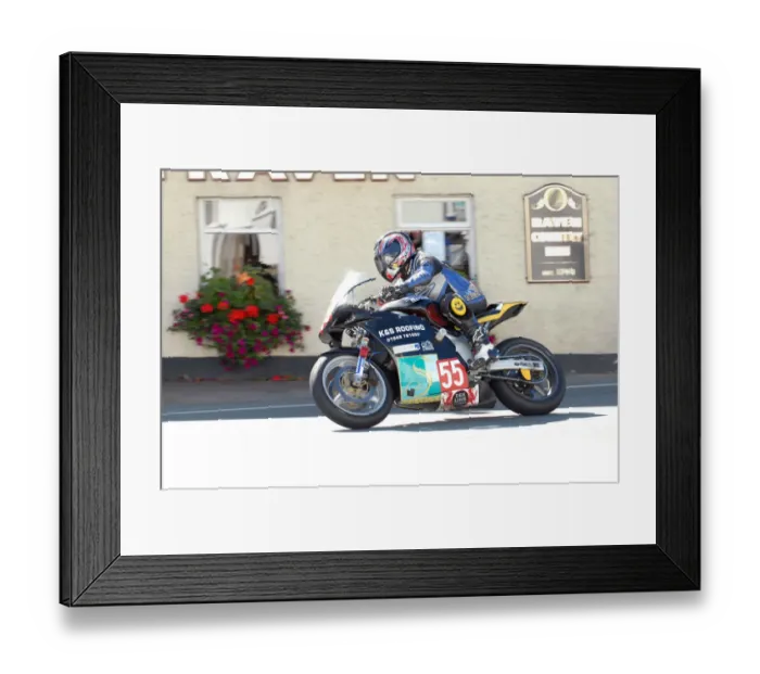 Framed Print : Richard Golder (Suzuki) 2010 Newcomers Manx Grand Prix Framed Print : Richard Golder (Suzuki) 2010 Newcomers Manx Grand Prix