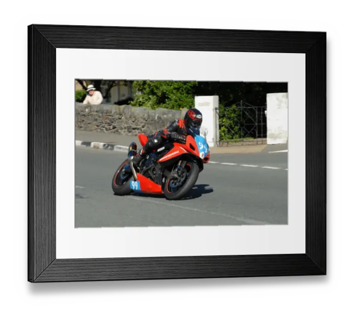 Framed Print : Yvonne Montgomery (Suzuki) 2010 Junior Manx Grand Prix Framed Print : Yvonne Montgomery (Suzuki) 2010 Junior Manx Grand Prix