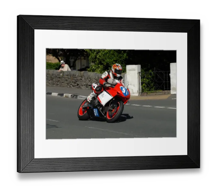 Framed Print : Robert Gordon (Honda) 2010 Junior Manx Grand Prix Framed Print : Robert Gordon (Honda) 2010 Junior Manx Grand Prix