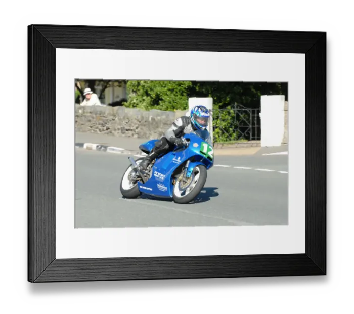 Framed Print : Dave Sells (Honda) 2010 Lightweight Classic TT Framed Print : Dave Sells (Honda) 2010 Lightweight Classic TT