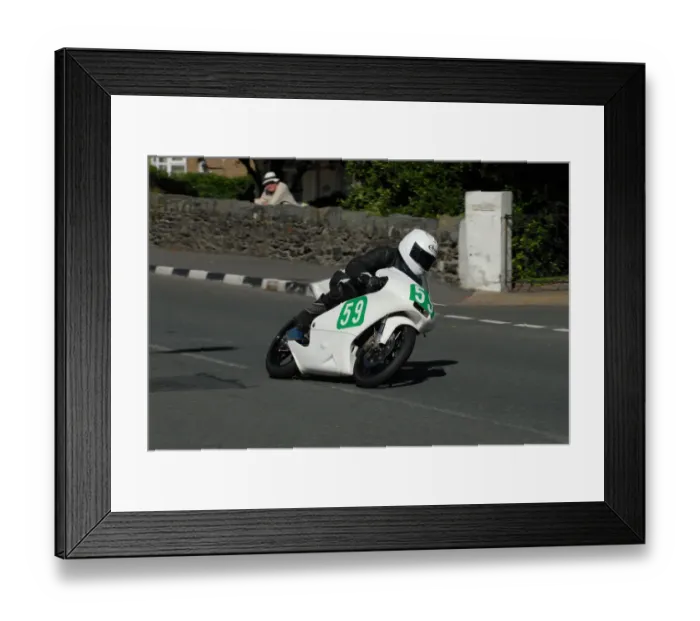 Framed Print : Doug Snow (Honda) 2010 Ultra Lightweight Manx Grand Prix Framed Print : Doug Snow (Honda) 2010 Ultra Lightweight Manx Grand Prix