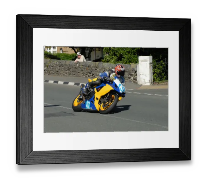 Framed Print : Alistair Howarth (Suzuki) 2010 Junior Manx Grand Prix Framed Print : Alistair Howarth (Suzuki) 2010 Junior Manx Grand Prix