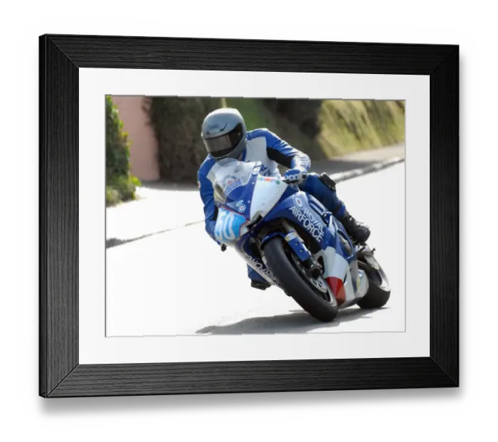 Framed Print : Peter Gibson (Yamaha) 2010 Junior Manx Grand Prix Framed Print : Peter Gibson (Yamaha) 2010 Junior Manx Grand Prix