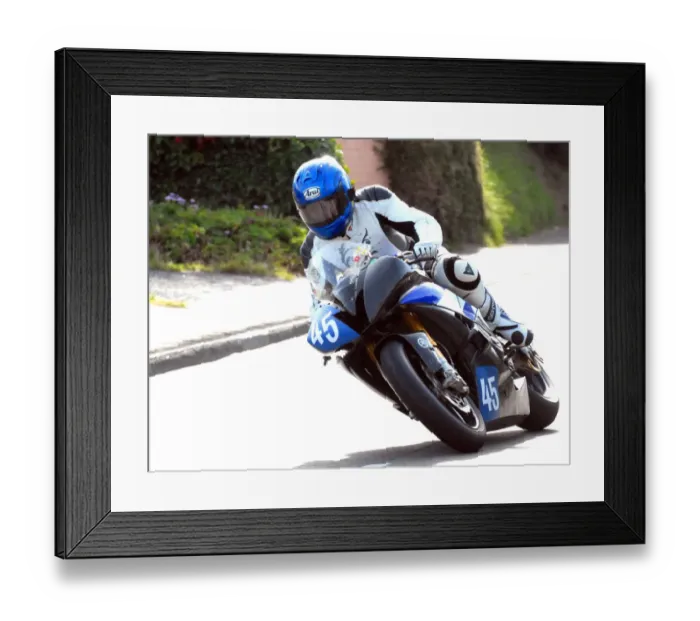 Framed Print : Marie Hodgson (Yamaha) 2010 Junior Manx Grand Prix Framed Print : Marie Hodgson (Yamaha) 2010 Junior Manx Grand Prix