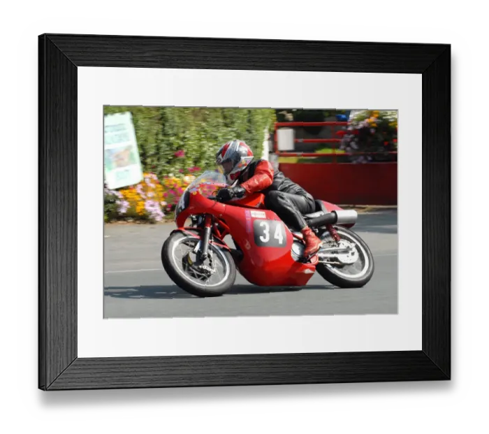 Framed Print : Arthur Bowning (Metisse Goldstar) 2010 Senior Classic TT Framed Print : Arthur Bowning (Metisse Goldstar) 2010 Senior Classic TT
