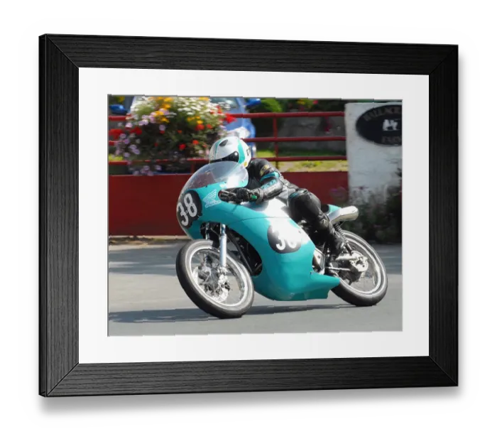 Framed Print : Geoff Bates (Honda Drixton) 2010 Senior Classic TT Framed Print : Geoff Bates (Honda Drixton) 2010 Senior Classic TT