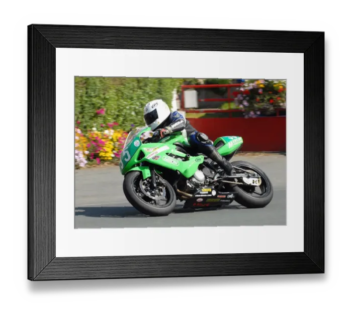 Framed Print : Ian Gardner (Kawasaki) 2010 Ultra Lightweight Manx Grand Prix Framed Print : Ian Gardner (Kawasaki) 2010 Ultra Lightweight Manx Grand Prix
