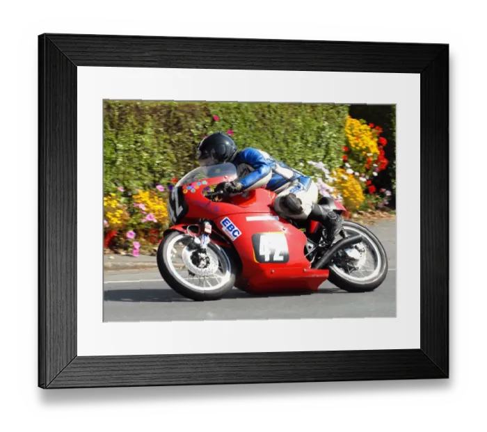 Framed Print : Andy Wilson (Honda Drixton) 2010 Senior Classic TT Framed Print : Andy Wilson (Honda Drixton) 2010 Senior Classic TT