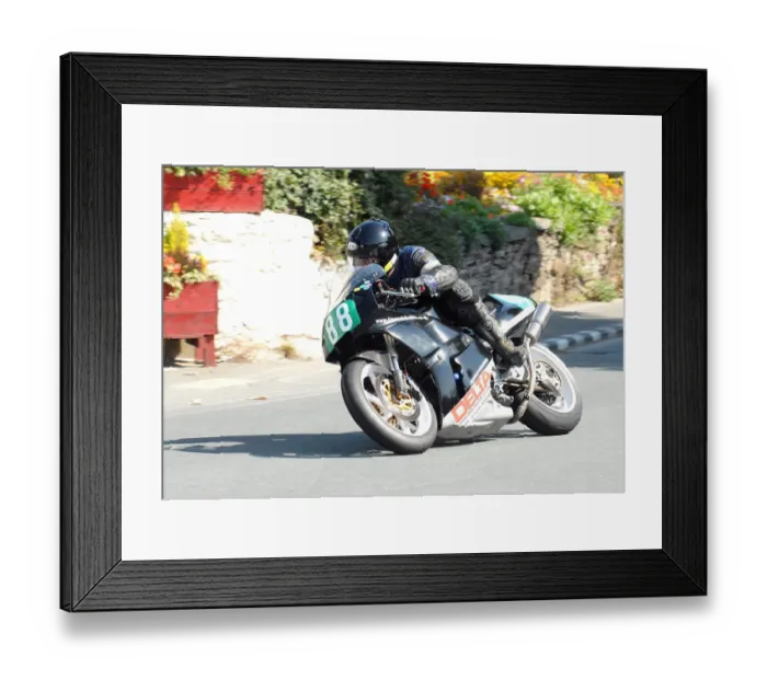 Framed Print : Jeff Ward (Honda) 2010 Ultra Lightweight Manx Grand Peix Framed Print : Jeff Ward (Honda) 2010 Ultra Lightweight Manx Grand Peix