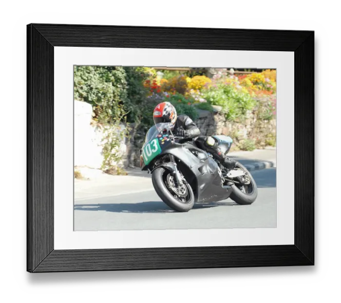 Framed Print : John Turner (Kawasaki) 2010 Ultra Lightweight Manx Grand Prix Framed Print : John Turner (Kawasaki) 2010 Ultra Lightweight Manx Grand Prix