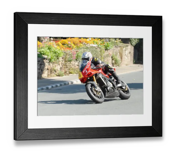 Framed Print : Paul Baleta (Aprilia) 2010 Senior Manx Grand Prix Framed Print : Paul Baleta (Aprilia) 2010 Senior Manx Grand Prix