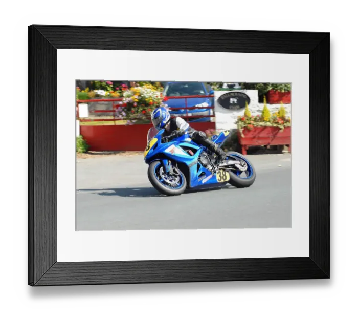 Framed Print : Ian Fletcher (Suzuki) 2010 Senior Manx Grand Prix Framed Print : Ian Fletcher (Suzuki) 2010 Senior Manx Grand Prix