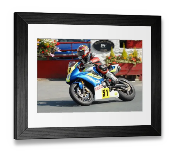 Framed Print : Robert Gordon (Honda) 2010 Senior Manx Grand Prix Framed Print : Robert Gordon (Honda) 2010 Senior Manx Grand Prix