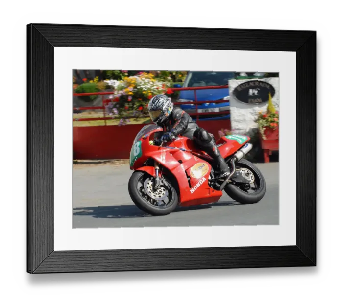 Framed Print : Geoff Martin (Honda) 2010 Ultra Lightweight Manx Grand Prix Framed Print : Geoff Martin (Honda) 2010 Ultra Lightweight Manx Grand Prix
