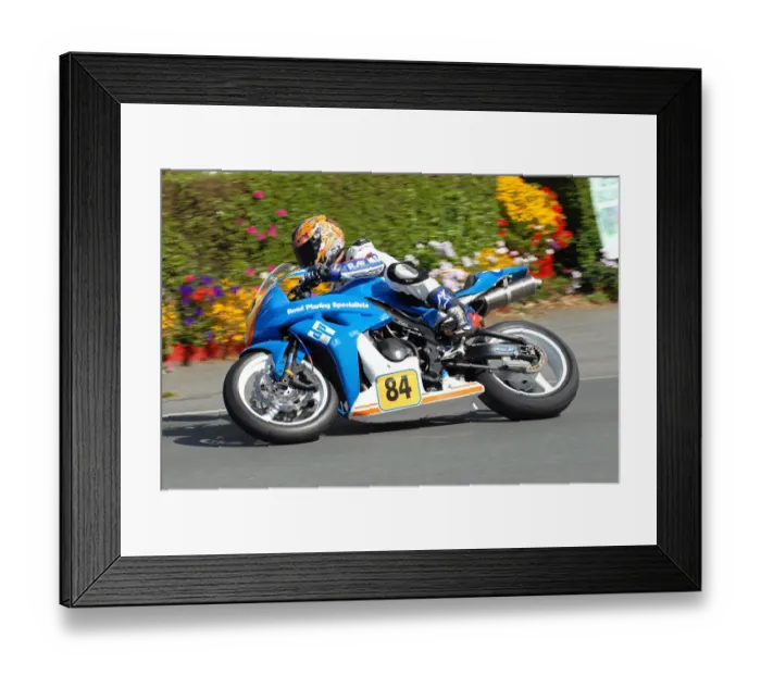 Framed Print : Adrian Cox (Honda) 2010 Senior Manx Grand Prix Framed Print : Adrian Cox (Honda) 2010 Senior Manx Grand Prix