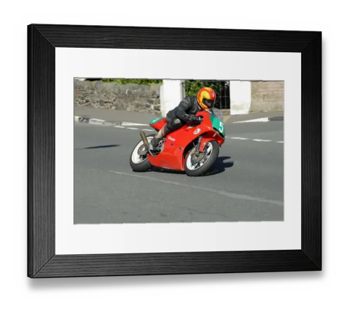 Framed Print : Nigel Moore (Honda) 2010 Lightweight Manx Grand Prix Framed Print : Nigel Moore (Honda) 2010 Lightweight Manx Grand Prix