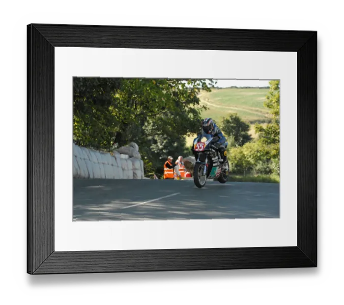 Framed Print : Richard Gelder (Suzuki) 2010 Newcomers Manx Grand Prix Framed Print : Richard Gelder (Suzuki) 2010 Newcomers Manx Grand Prix
