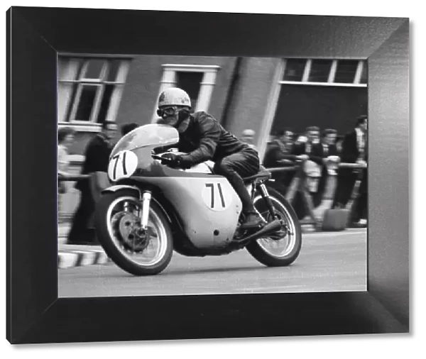 Maurice Gittins (Norton  /  Triumph) 1964 Senior TT