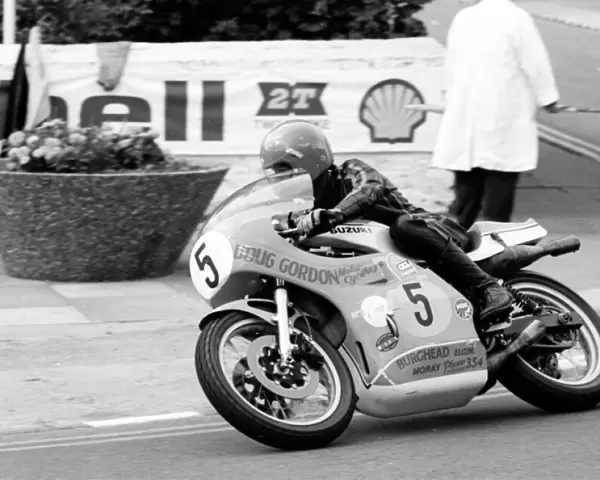 George Linder (Suzuki) 1977 Senior Manx Grand Prix