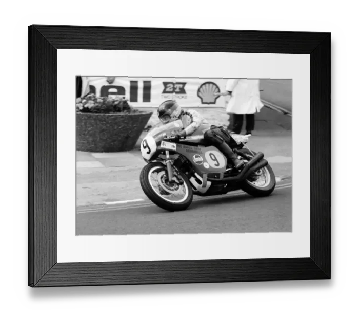 Framed Print : Dave Hickman (Crighton Honda) 1977 Senior Manx Grand Prix Framed Print : Dave Hickman (Crighton Honda) 1977 Senior Manx Grand Prix