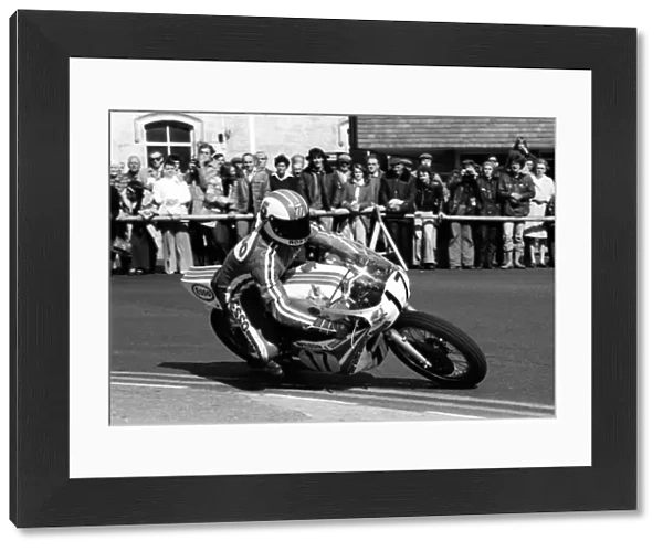Ronnie Russell (Yamaha) 1977 Senior Manx Grand Prix