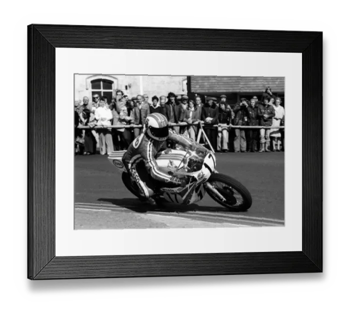 Framed Print : Ronnie Russell (Yamaha) 1977 Senior Manx Grand Prix Framed Print : Ronnie Russell (Yamaha) 1977 Senior Manx Grand Prix