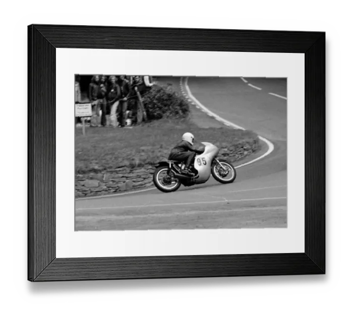 Framed Print : Jim Binnie (Norton) 1981 Senior Manx Grand Prix Framed Print : Jim Binnie (Norton) 1981 Senior Manx Grand Prix