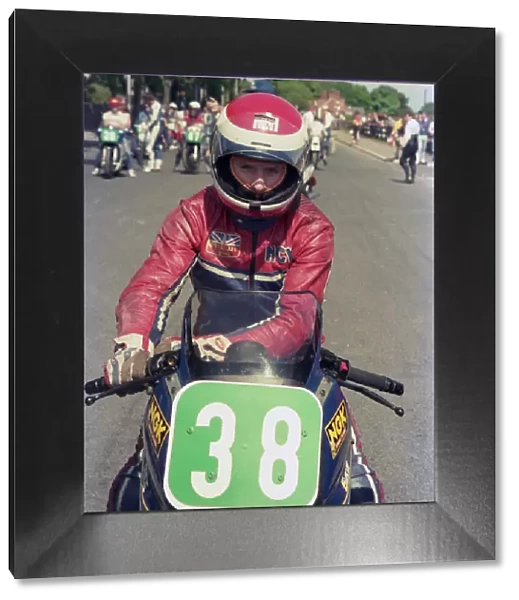 Mick Hunt (Yamaha) 1987 Production TT