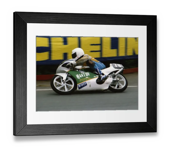 Framed Print : Lee Pullan (Honda) 1992 Ultra Lightweight TT Framed Print : Lee Pullan (Honda) 1992 Ultra Lightweight TT