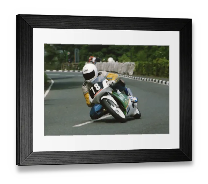 Framed Print : Lee Pullan (Honda) 1992 Ultra Lightweight TT Framed Print : Lee Pullan (Honda) 1992 Ultra Lightweight TT