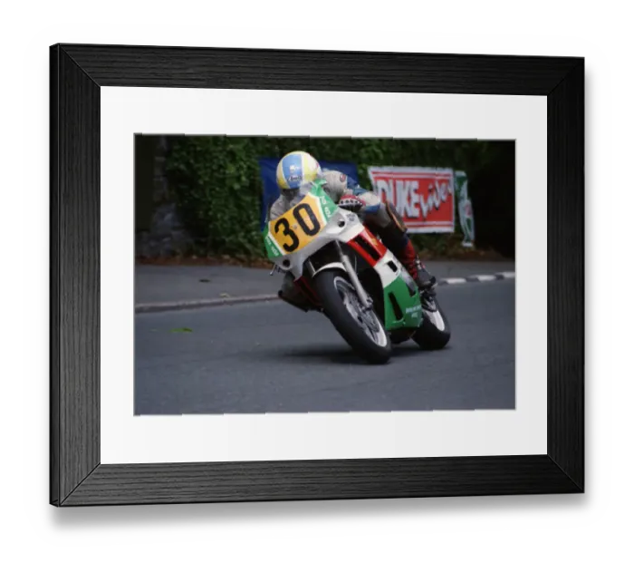 Framed Print : Ralph Sutcliffe (Yamaha) 1994 Supersport 600 TT Framed Print : Ralph Sutcliffe (Yamaha) 1994 Supersport 600 TT