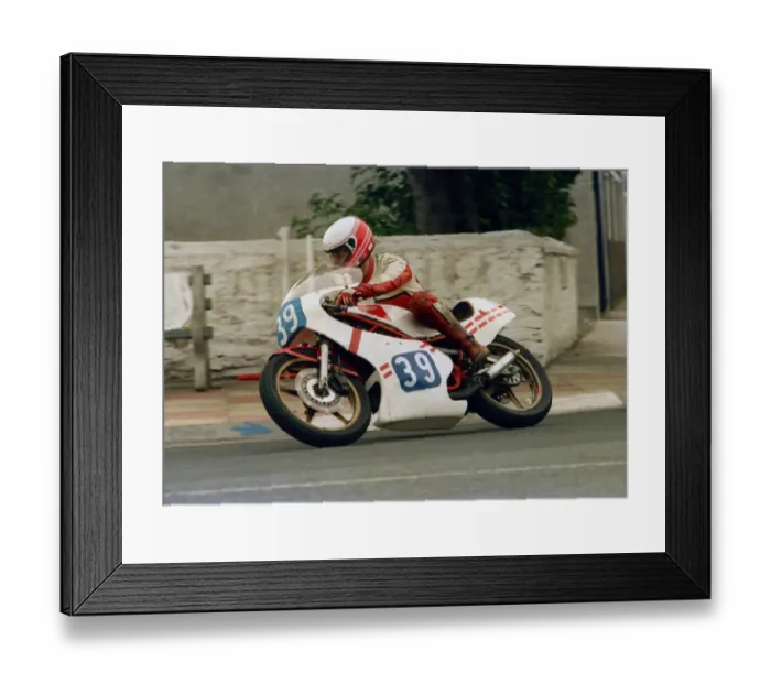 Framed Print : Rob Colvin (Yamaha) 1987 Junior Manx Grand Prix Framed Print : Rob Colvin (Yamaha) 1987 Junior Manx Grand Prix